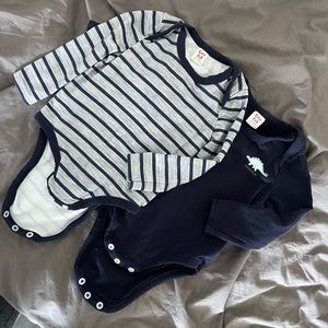 2 New onesies with long sleeves